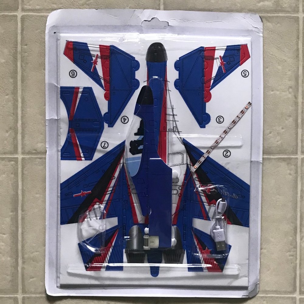 Aircraft model Ages 3+
